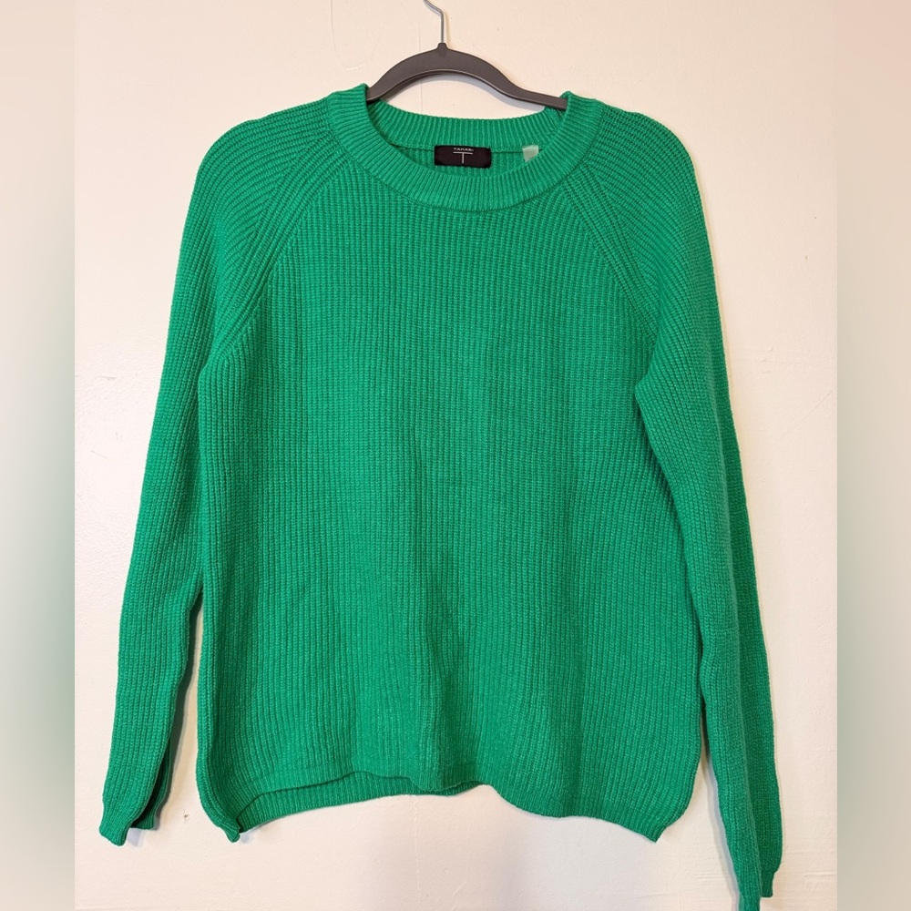 Tahari Vibrant Green Crew Neck Sweater